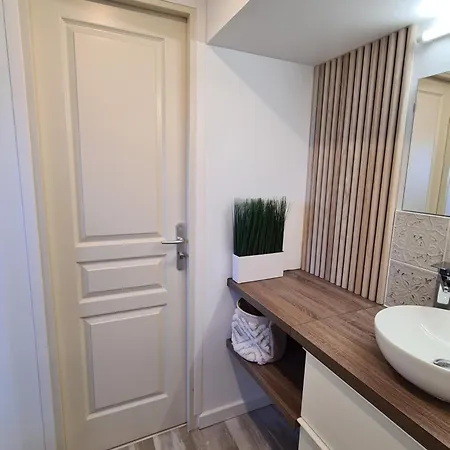 Appartement Petit Coin De Paradis Les Pieds Dans L’eau *