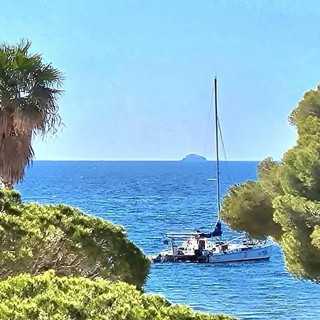 Petit Coin De Paradis Les Pieds Dans L'eau Apartment La Londe-les-Maures