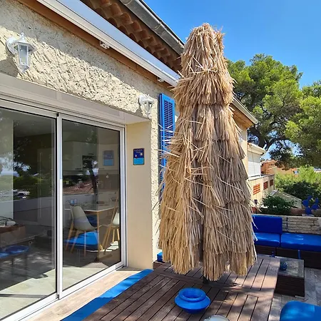 Апартаменты Petit Coin De Paradis Les Pieds Dans L'eau